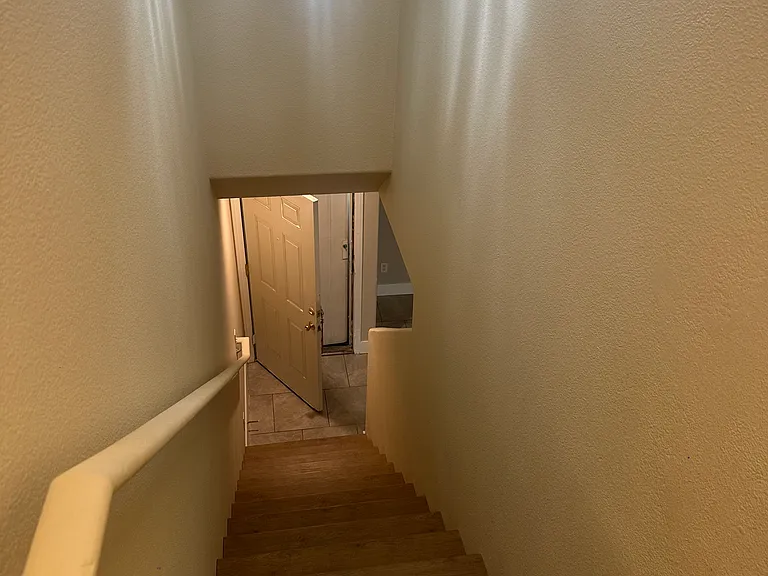 5274 Starter Ave — Photo 3