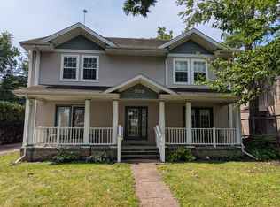 709 W Main St #1, Urbana, IL 61801