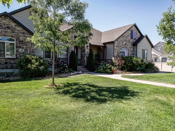 75 N 100th St E, Salem, UT 84653