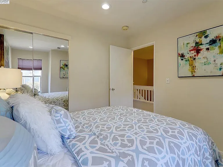 5710 Caprice Cmn — Photo 21