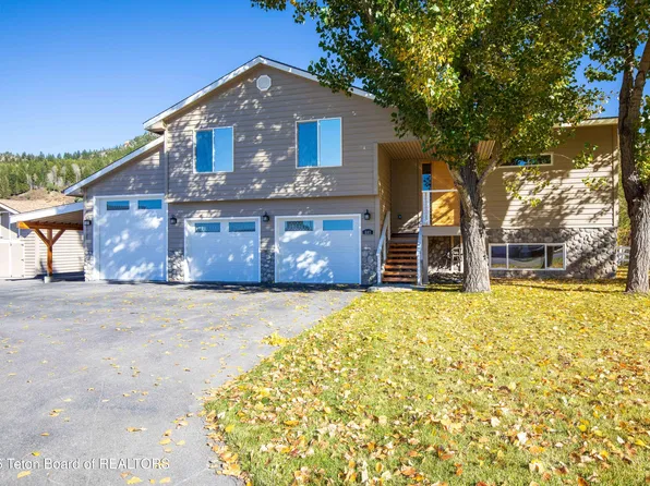 507 Three Rivers Dr, Alpine, WY 83128