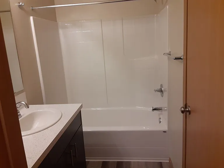 5915 Lake Grove St SW — Photo 15