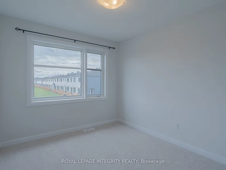 409 Silicon Way — Photo 20