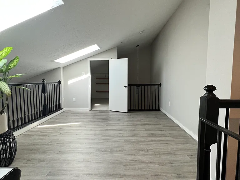 2405 Forest Edge Ct #304D — Photo 16