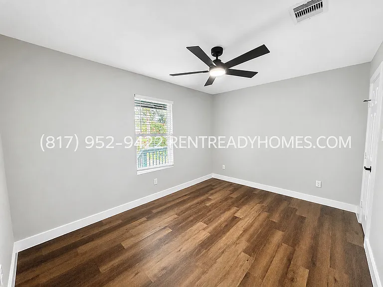 1104 Sunset Dr — Photo 13