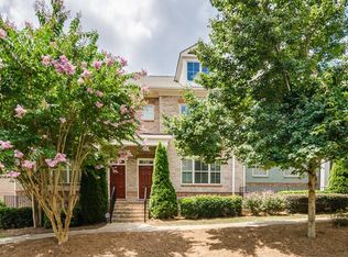 8080 Willoughby Ct, Alpharetta, GA