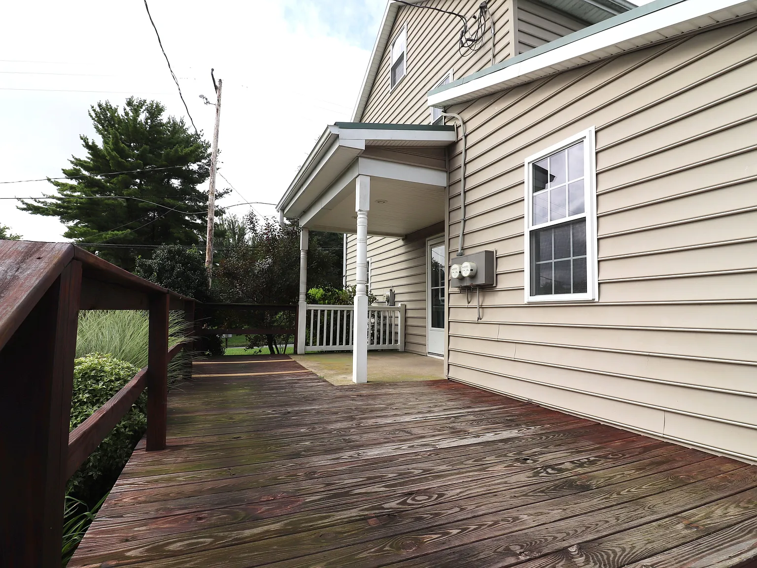 2 bed, $1,225 — Photo 2