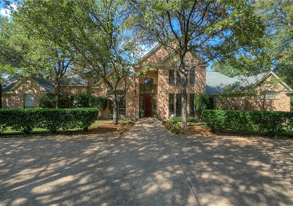 1st image of 160 Winding Creek Way