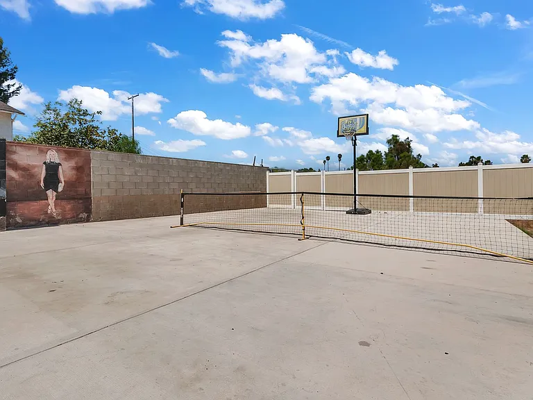 465 Camino De Gloria — Photo 27