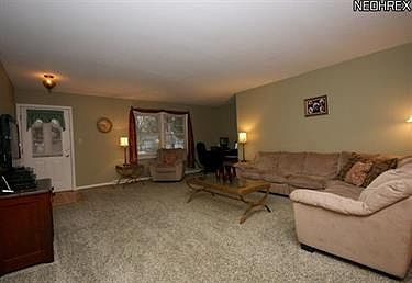 4th image of 767 Lawrence St