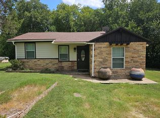 108 2nd St, Whitney, TX 76692