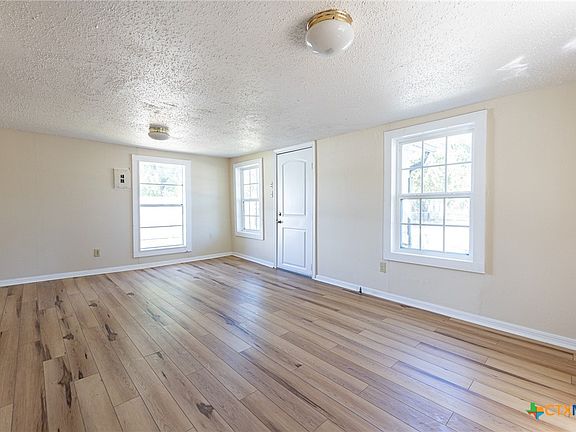 2nd image of 111 W Park St