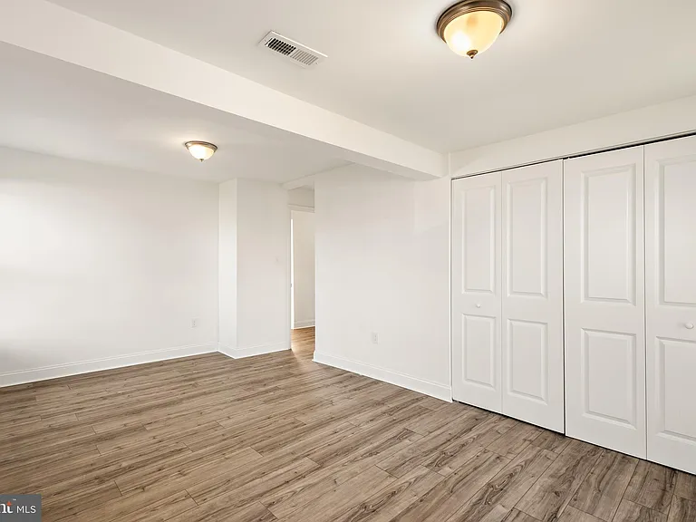 118 Turner St — Photo 27