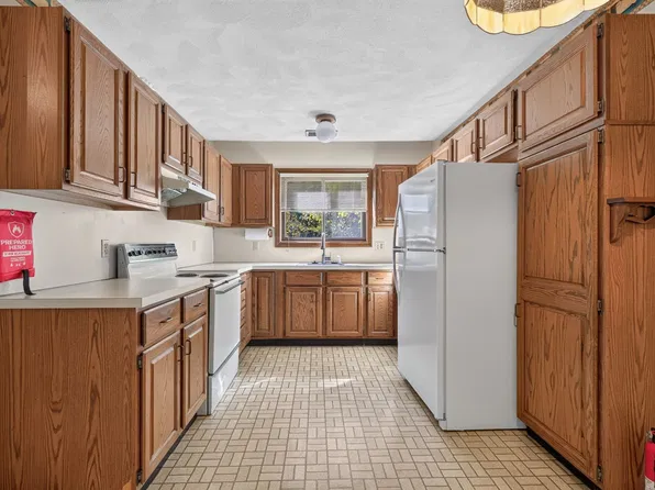 401 Colonial Dr Unit 38, Ipswich, MA 01938