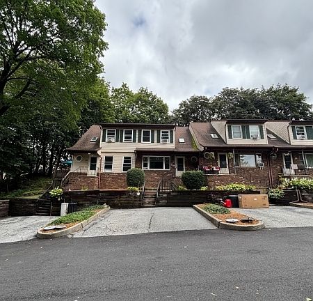 3rd image of 26 Wyker Rd