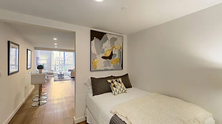 Rented by Compass | media 35