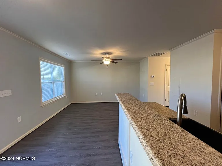 303 Glenellen Loop Rd — Photo 5
