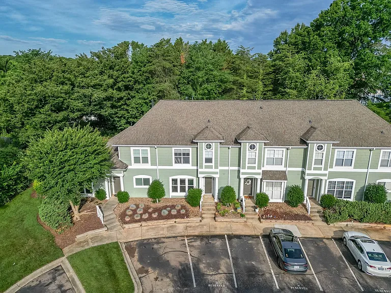 17429 Tuscany Ln — Photo 38