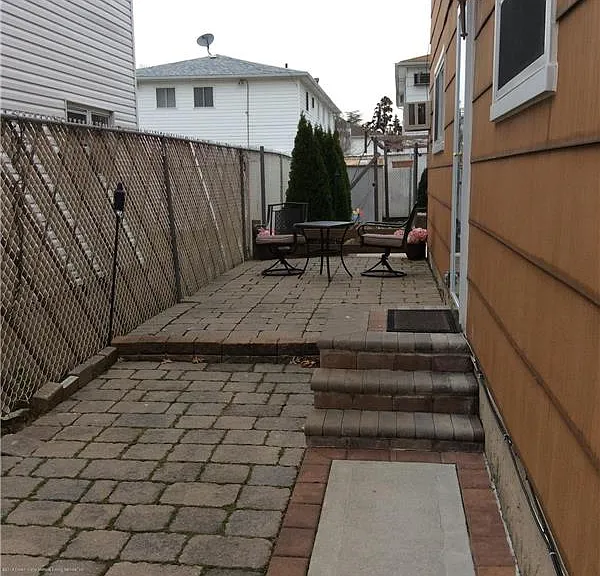75 Stepney St #1 — Photo 5