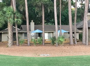 15 Fern Ct, Hilton Head Island, SC 29928