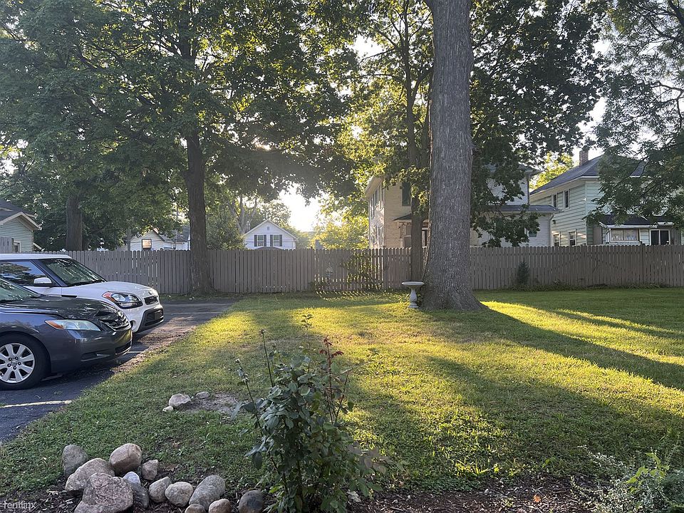 Sparrow Landing 815 Jerome St Lansing MI Zillow