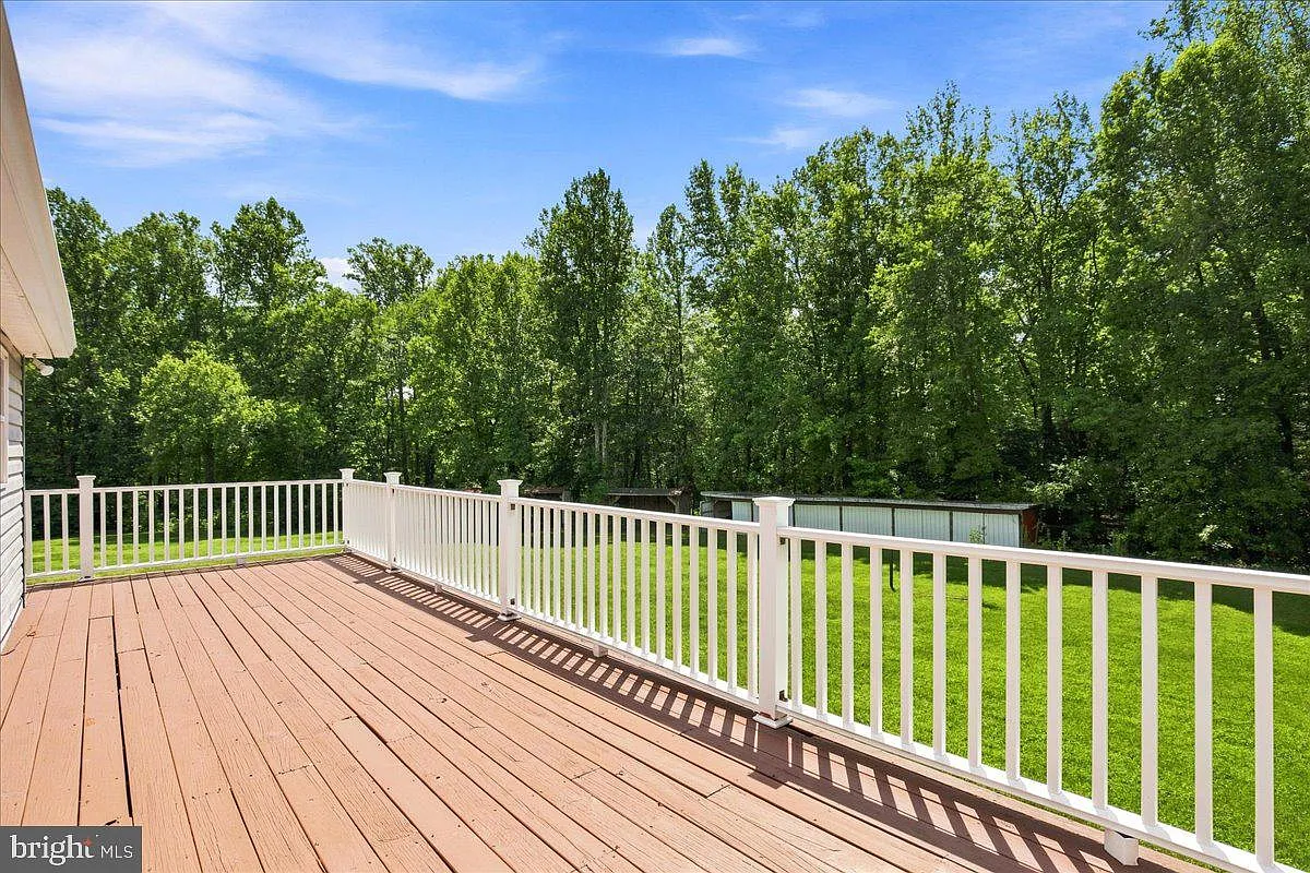 2 bed, 1000 sqft, $1,900 — Photo 3