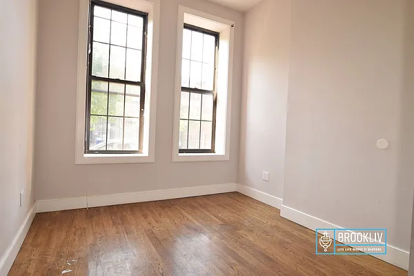 Rented by null | media 12