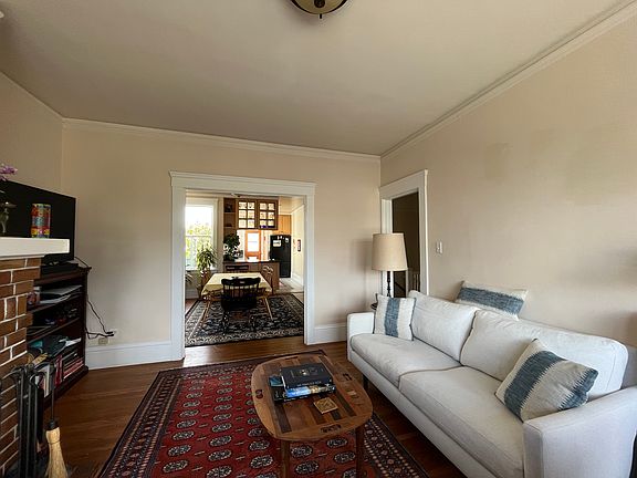 2nd image of 6915-17 California St