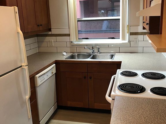 4th image of 5626 Dunbar St
