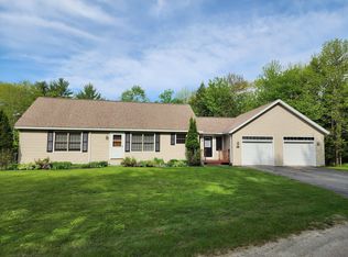 8 Loon Cove Rd, Livermore, ME 04253