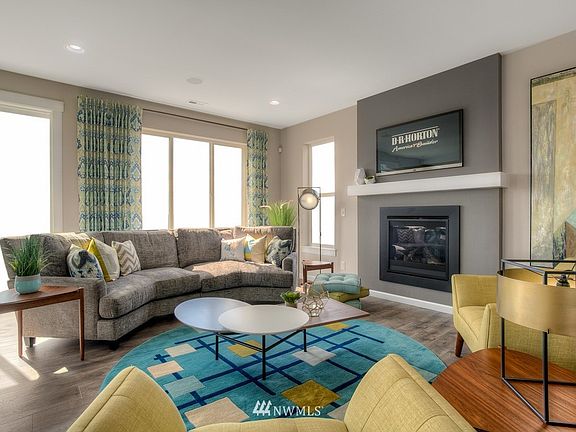 3rd image of 2740 Fiddleback Street NE #131