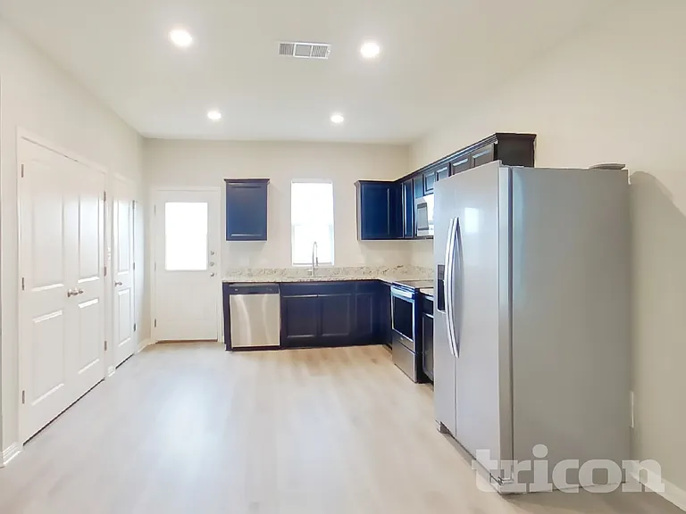 209 Athena Way — Photo 4