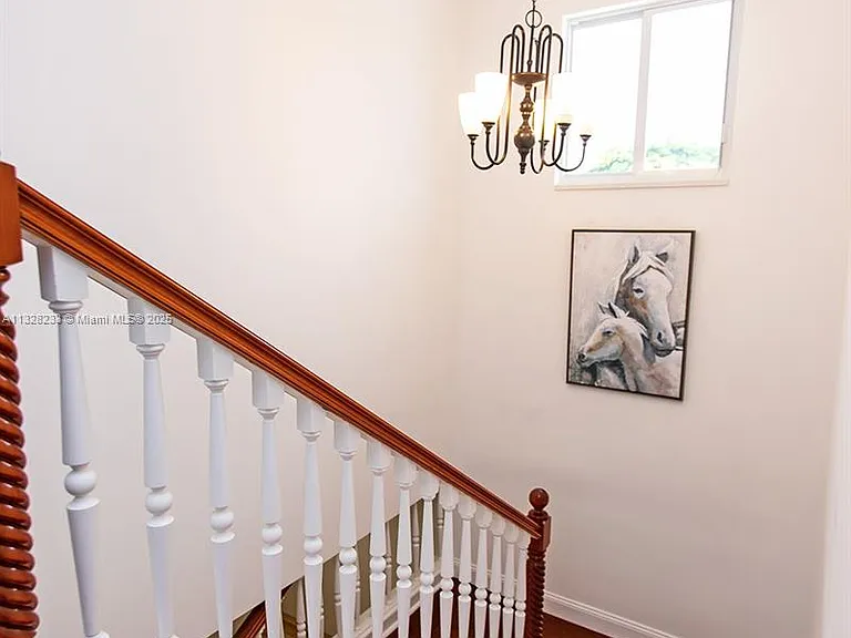 809 S 17th Ave — Photo 29
