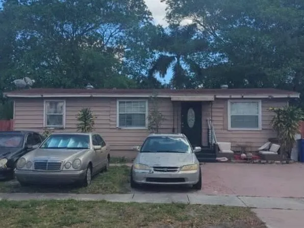 610 SW 50th Ter, Margate, FL 33068