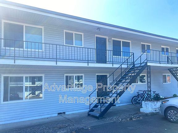 2nd image of 365 E Jackson St #7