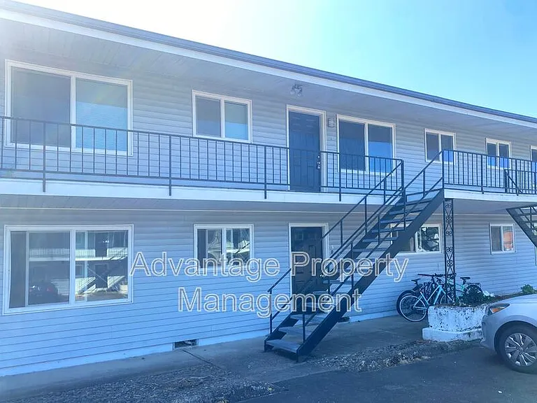 365 E Jackson St #7 — Photo 2