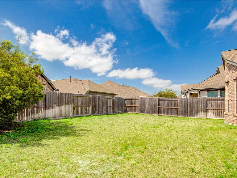10723 Lacaille Ln — Photo 26