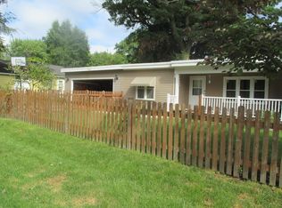 1104 Demmond St, Elgin, IL 60123