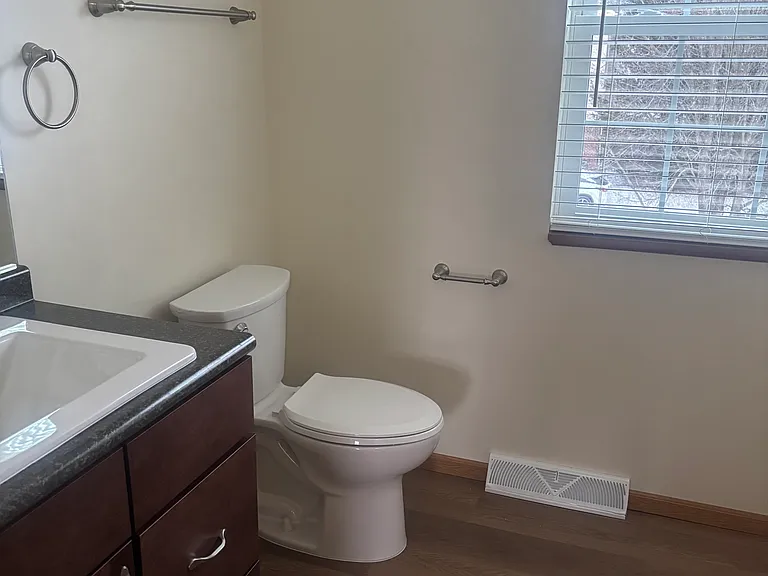 Timberbrook Court Townhouses — Photo 13