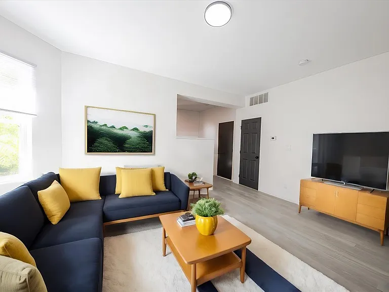 2620 May St #4 — Photo 10