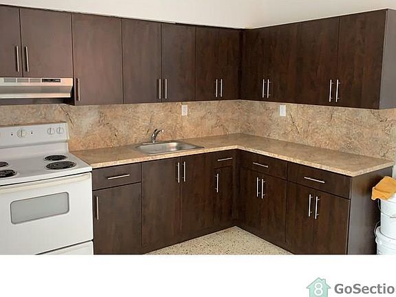 2nd image of 3800 E 4th Ave #5