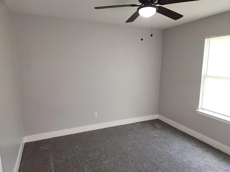 20911 Walder Ct — Photo 25