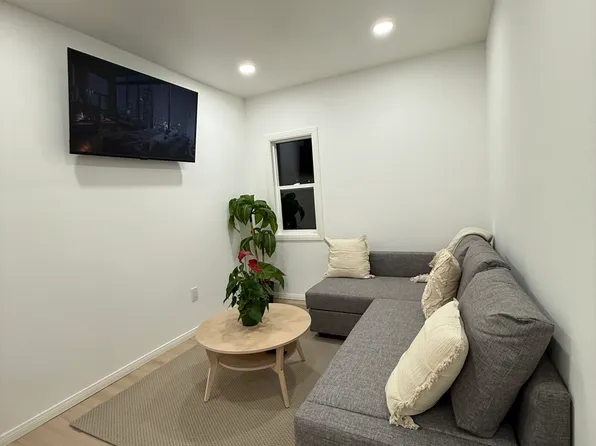 (undisclosed Address), Oceanside, CA 92056