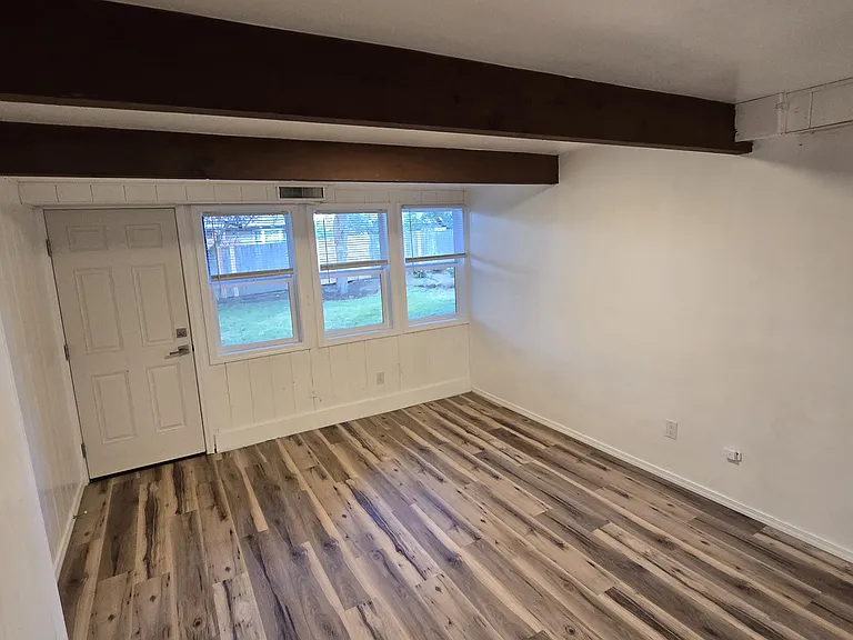 13234 NE Sacramento Dr — Photo 16