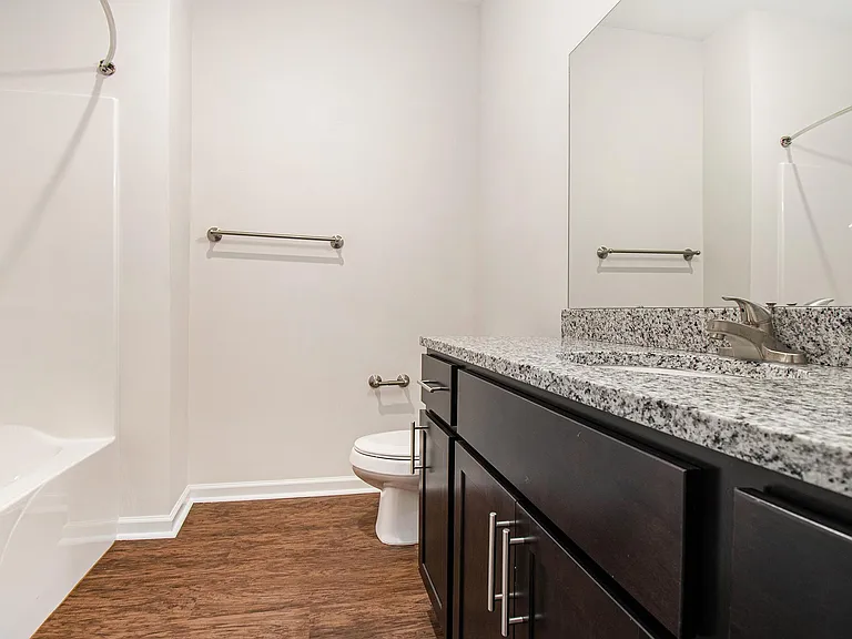 Copperleaf Cove Apartments — Photo 10