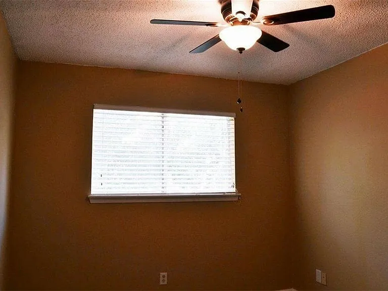1801 Mearns Meadow Blvd #A — Photo 20