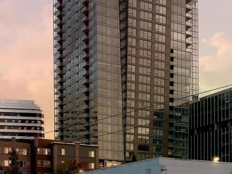Kinects Tower — Photo 28