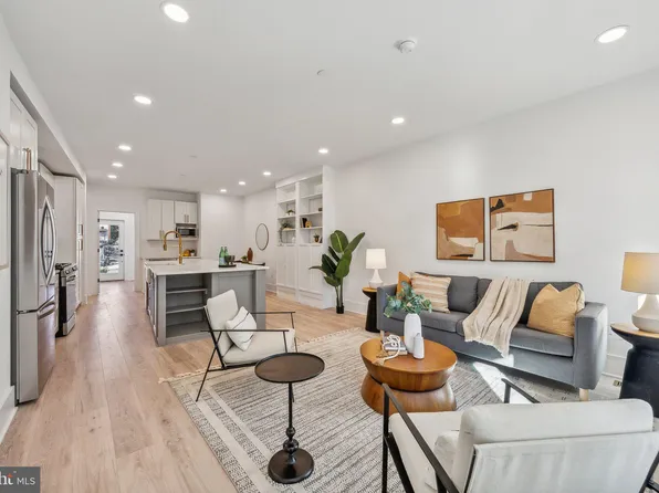 541 Irving St NW #1, Washington, DC 20010