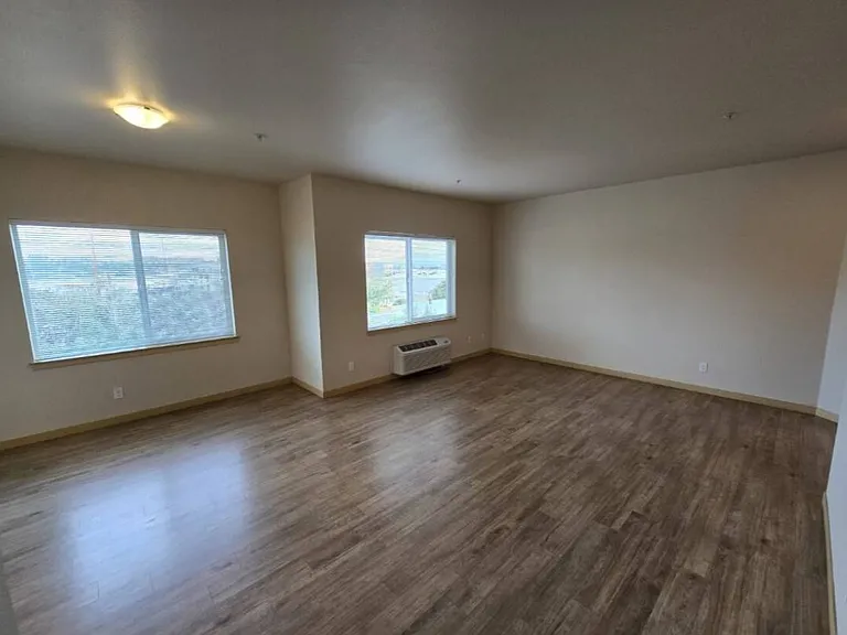 Deer Haven Apartments — Photo 41