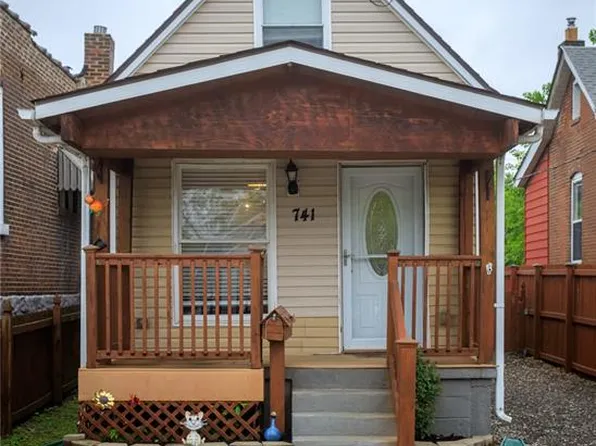 741 Regina Ave, Saint Louis, MO 63125